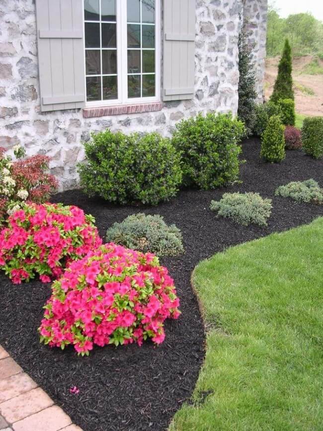 25+ Simple And Small Front Yard Landscaping Ideas (Low ...